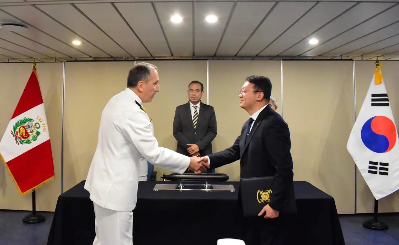 HD Hyundai Heavy Industries Begins Custom Submarine Design for Peruvian Navy Thumbnail Image